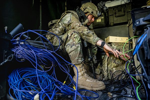 06_network_communication_systems_specialist_Saber_Junction_23_2nd_Cavalry_Support_Our_Troops.jpg