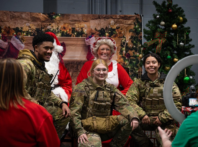 25 12 17 minot afb support our troops inc.avif