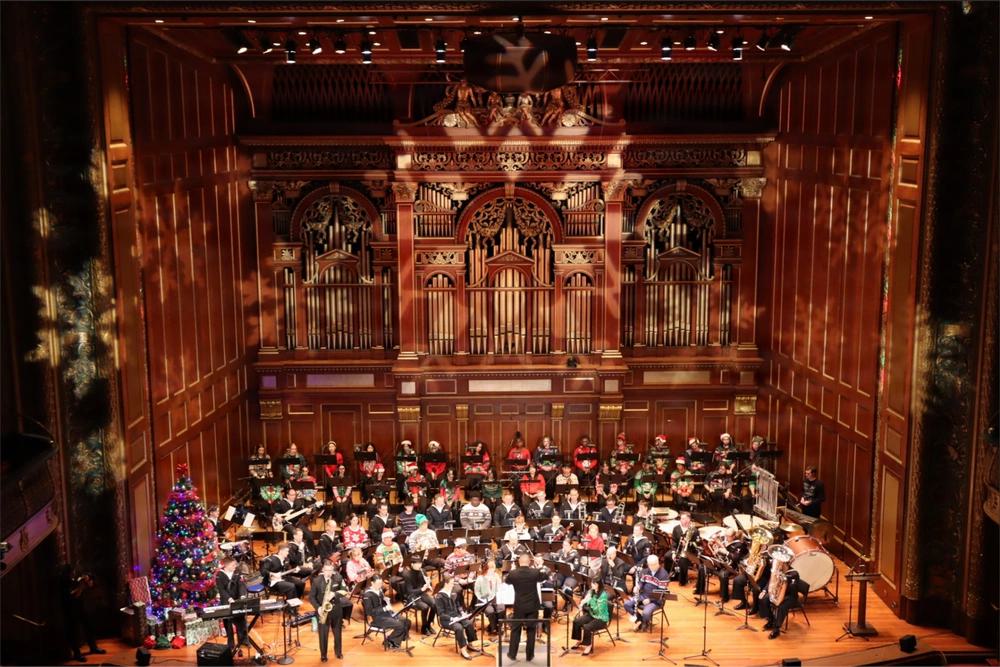 25 12 23 navy band holiday concert support our troops inc