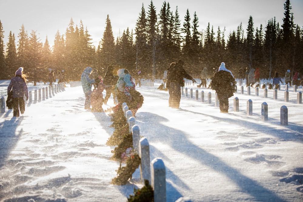 25 12 23 wreaths across america support our troops inc