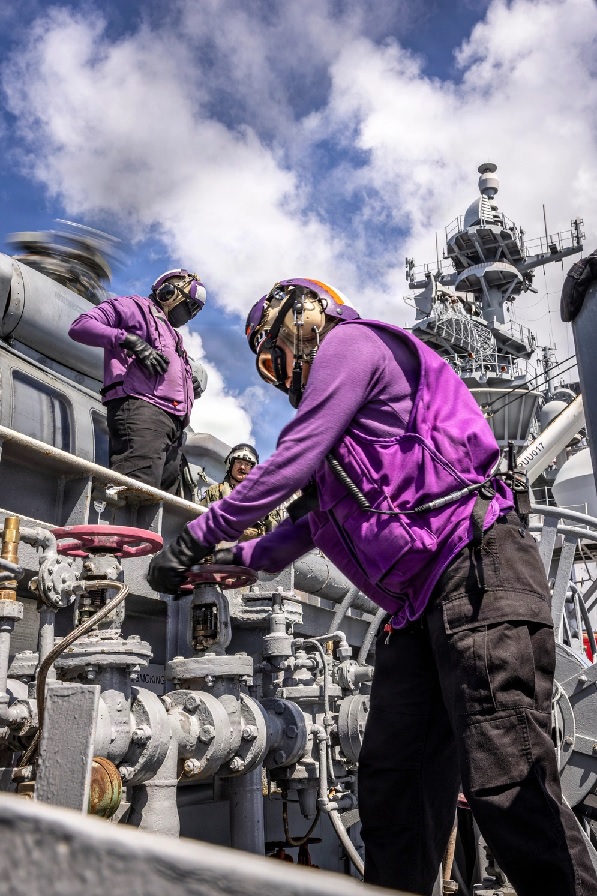 26 02 04 uss iwo jima support our troops inc