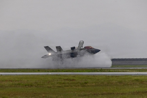 F35B  landing support our troops org