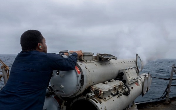 26 08 19 delbert black maintenance at sea support our troops org