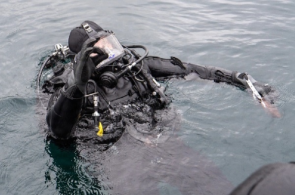 26 09 02 dive salvage ops support our troops org