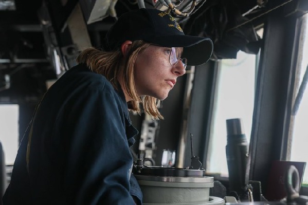 26 5 27 sailor on watch uss john finn support our troops org