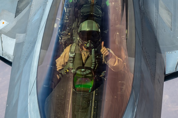 F 22 Raptor refuels iran support our troops org