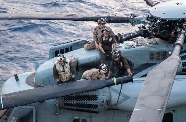 26 7 15 marines install super stallion blade support our troops org