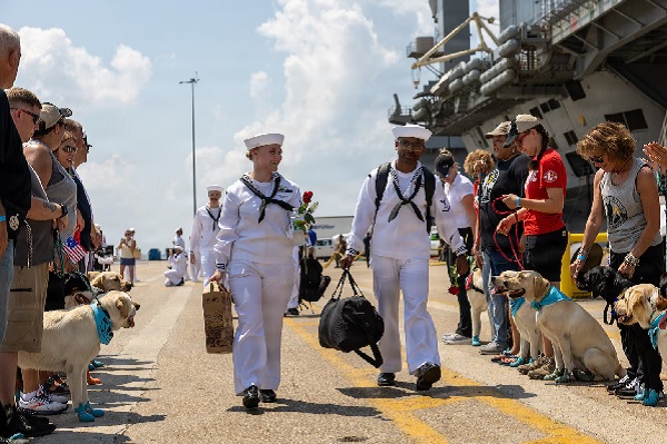 26 7 15 uss nimitz arrives home norfolk support our troops org