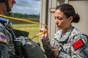 us army soldiers prepare parachute jump